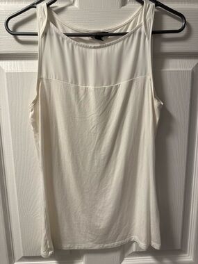 RW&CO. Cream Sleeveless Tank Top